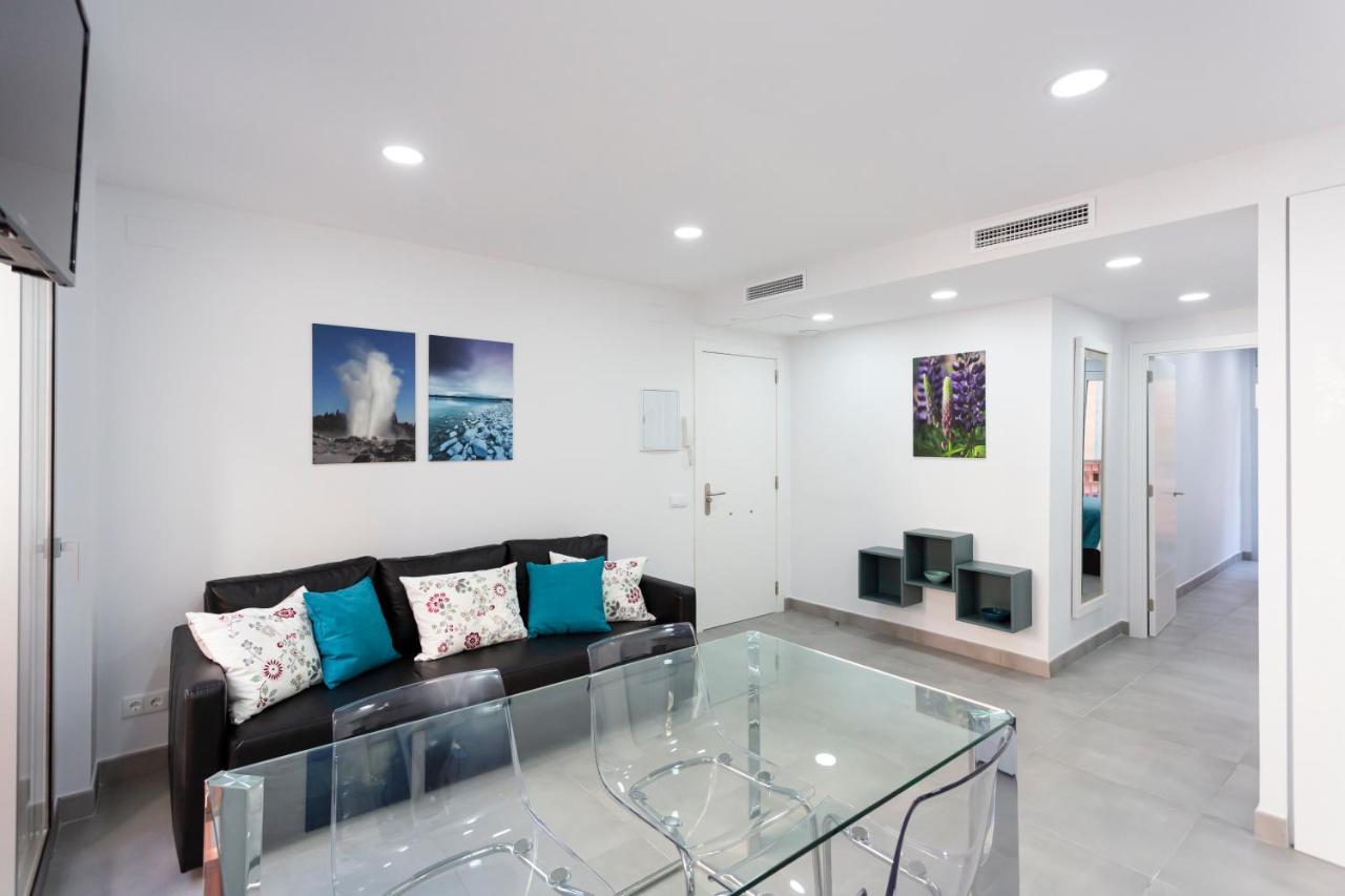8 Lacus L'Hospitalet de Llobregat Exteriör bild