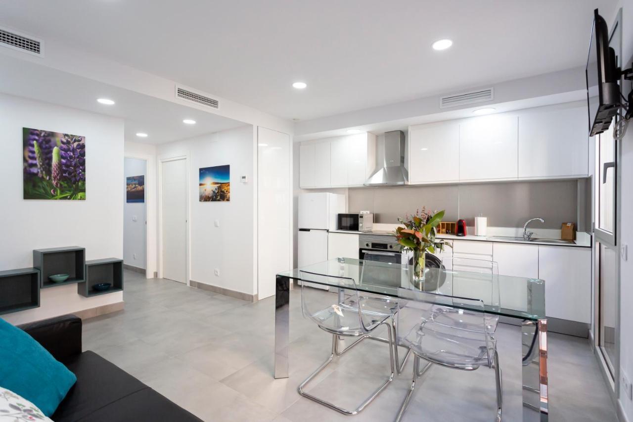 8 Lacus L'Hospitalet de Llobregat Exteriör bild